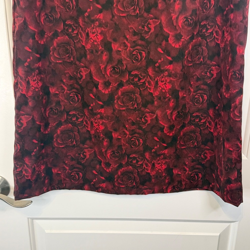 Vintage 90s Romantic Whimsigoth Red Black Rose Floral Velvet Midi Skirt 10P - Picture 3 of 5